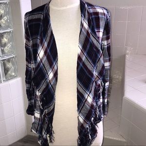 Super cute wrap flannel